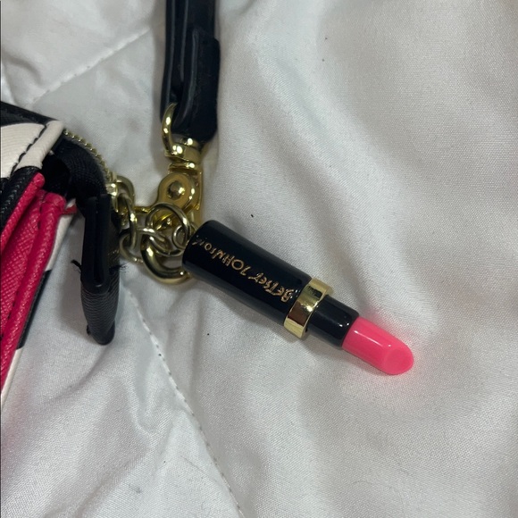 BETSEY JOHNSON BIG WRISTLET/COSMETIC BAG - Picture 3 of 6